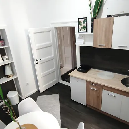 Quiet & Specious Apartment *